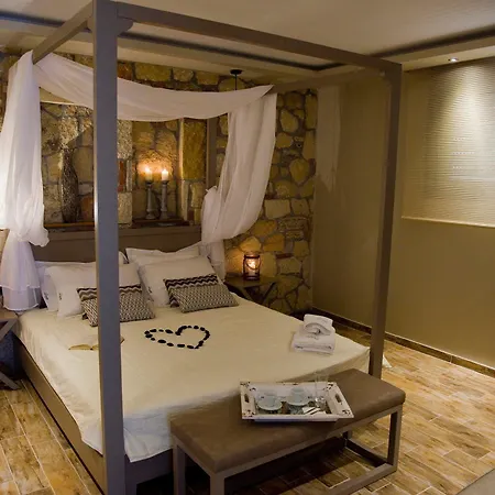 Five Senses Luxury Sithonia